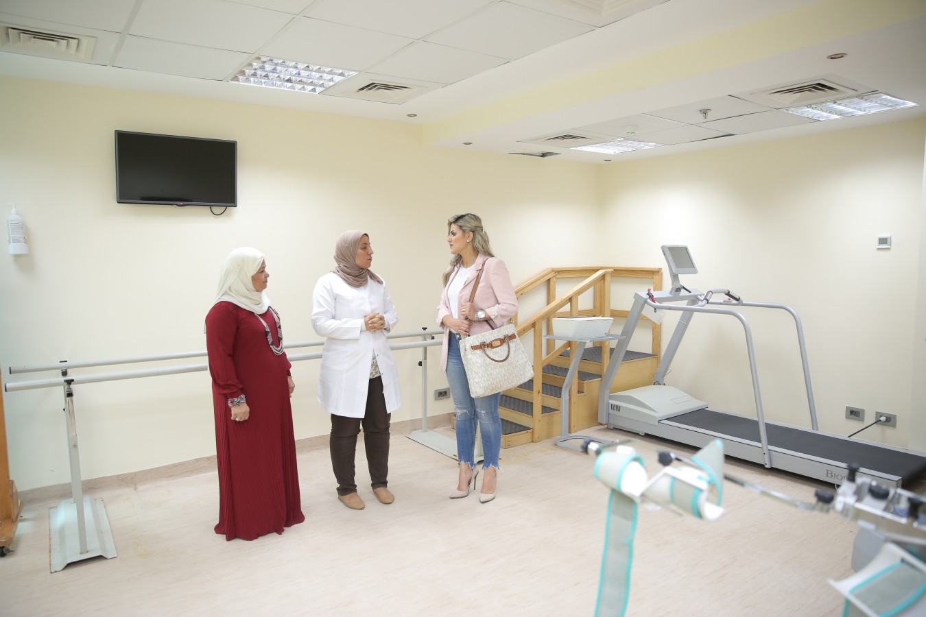 قامت الإعلامية "شاهيناز جاويش" بزيارة مستشفى بهية