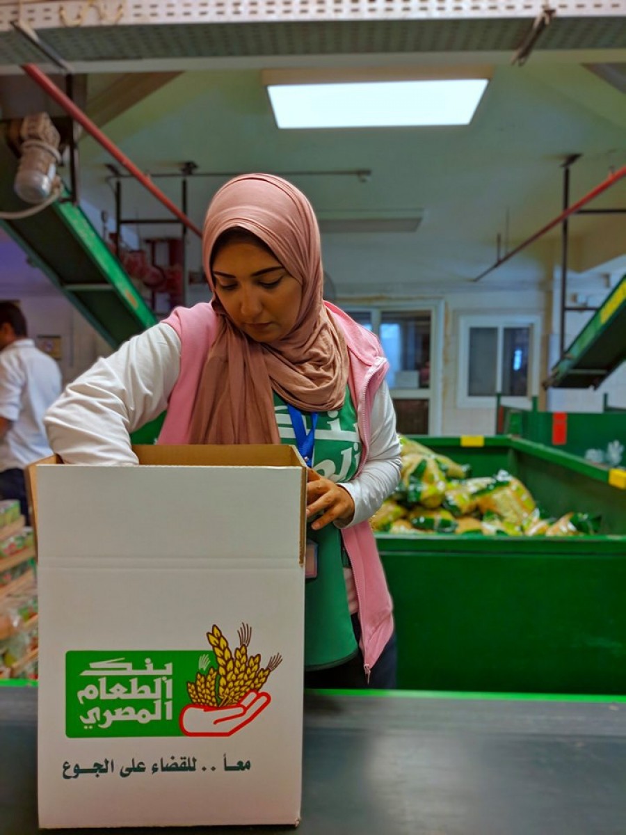 Baheya and their volunteers went on a visit to the Egyptian food bank.